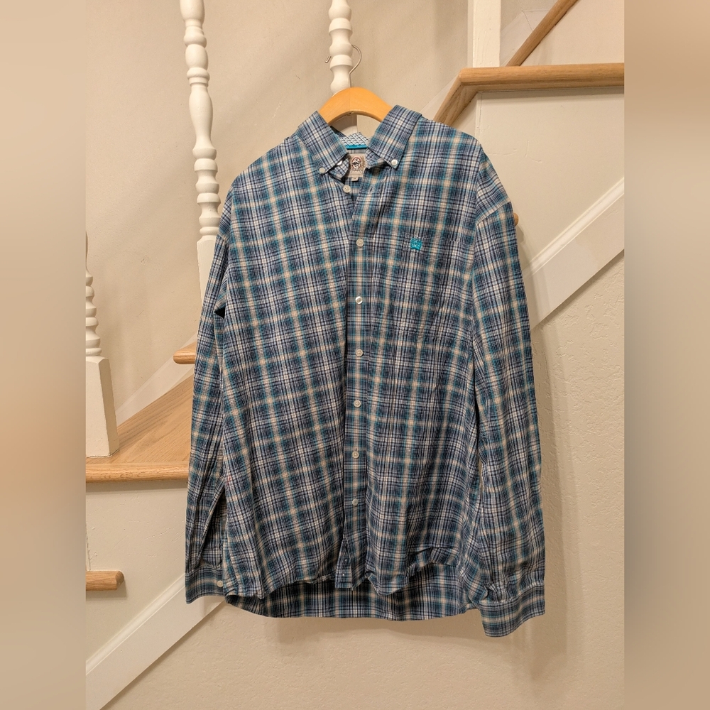 Cinch Men's Blue and White Plaid Button-Down Shirt